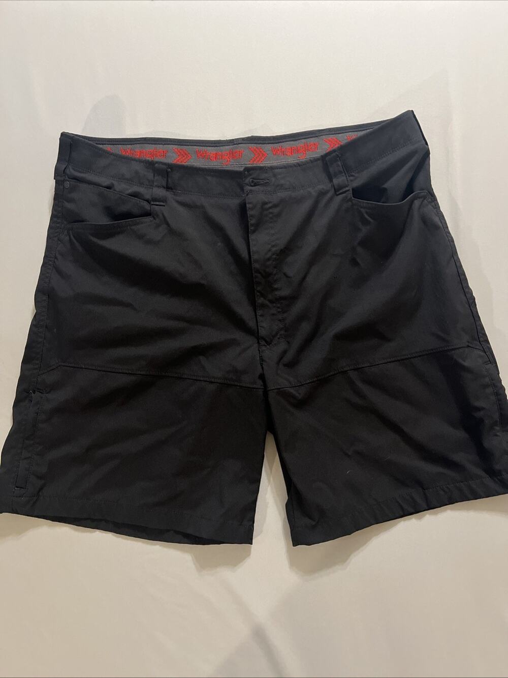 Wrangler Men's ATG Cargo Shorts Size 42 Black Outdoor Hiking Camping